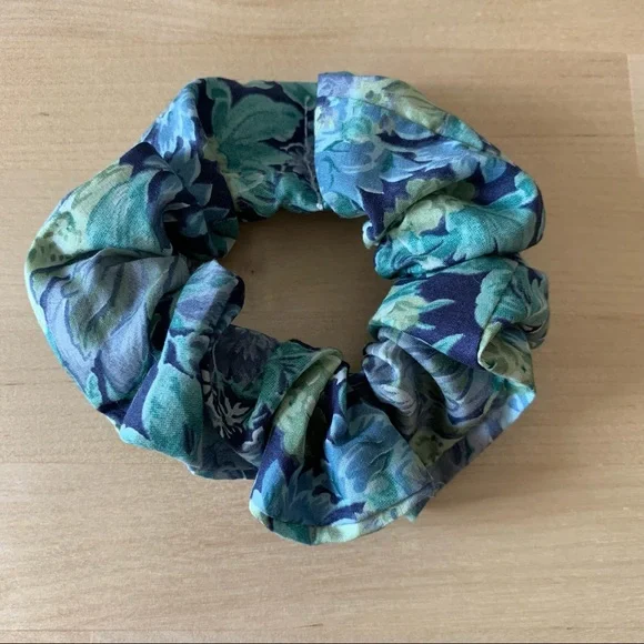 Handmade Floral Scrunchie - Picture 1 of 3